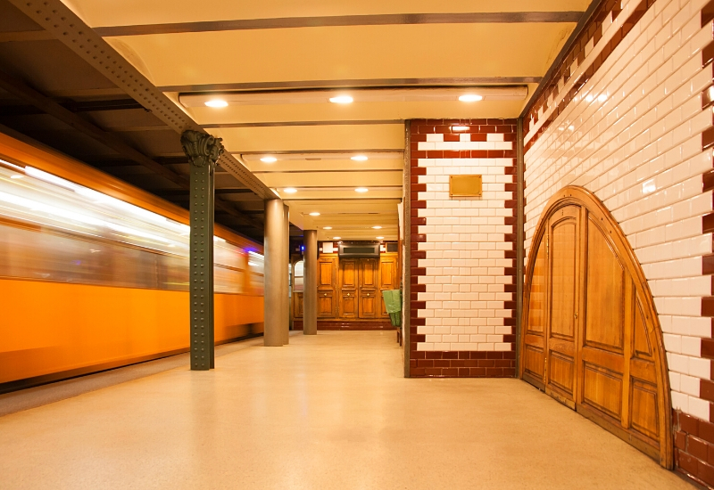 Budapest Subway Platform