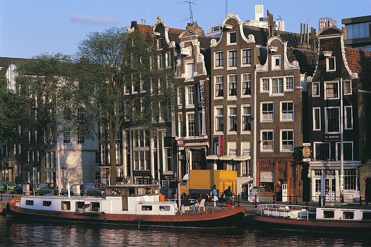 09a_Amsterdam Canal Houses