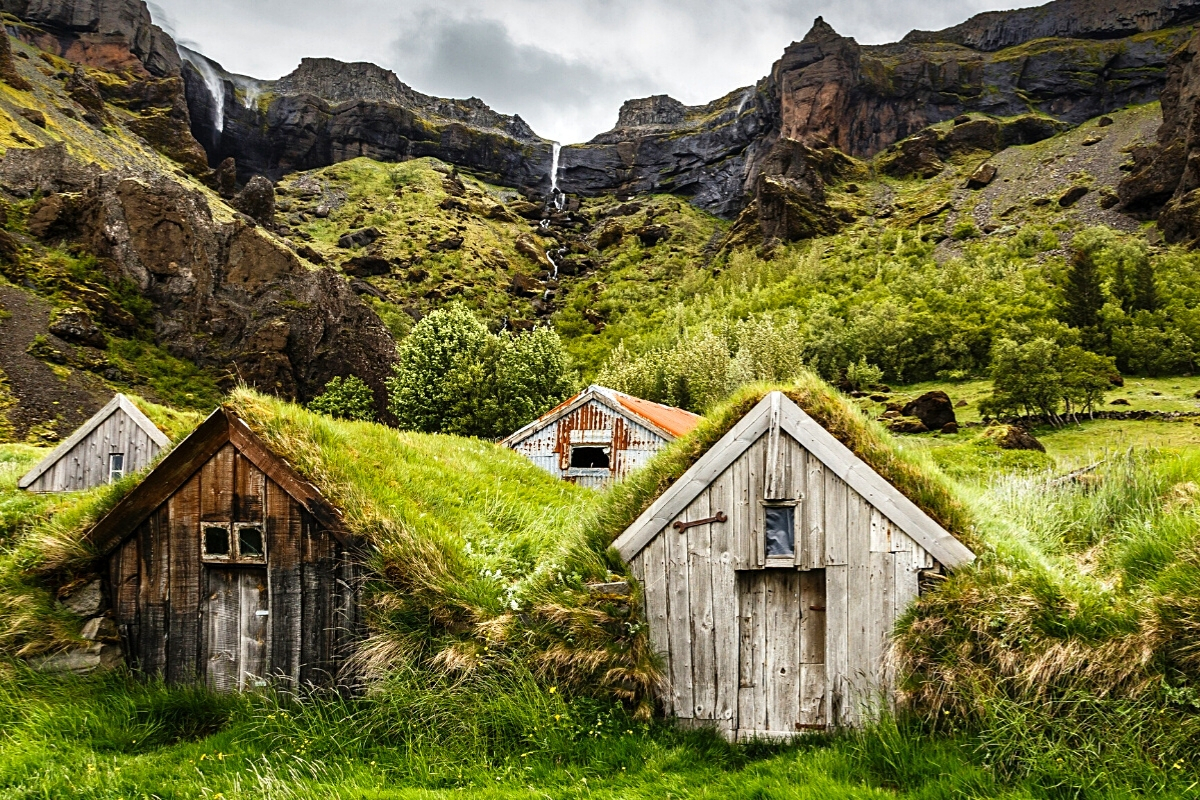 10_Icelandic turf houses near Kalfafell village South Iceland